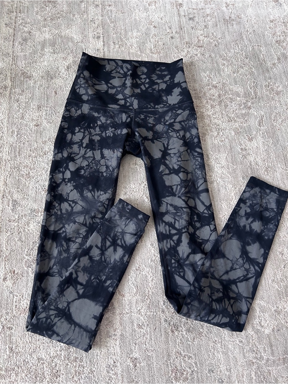 Lululemon Align Women’s Sz 0 High Rise Full Length Pant Leggings Black Gray